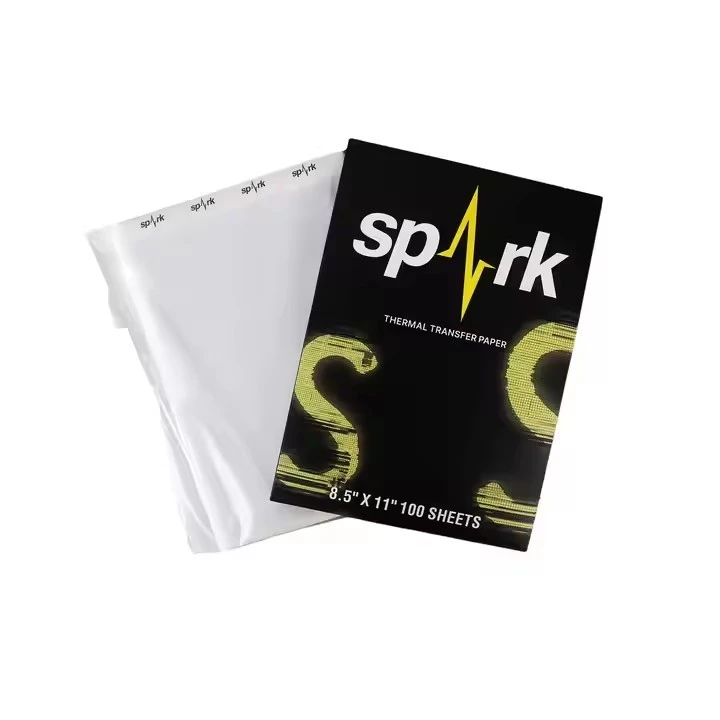 Korkea - yksityiskohta Spark Tilapäinen siirtotatuointi Stensiil -paperi siirtomatkailukoneeseen