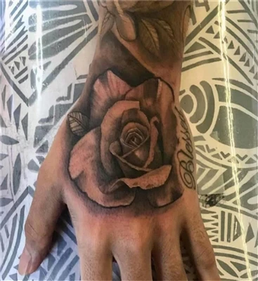 ruusu kipinän vuoksi