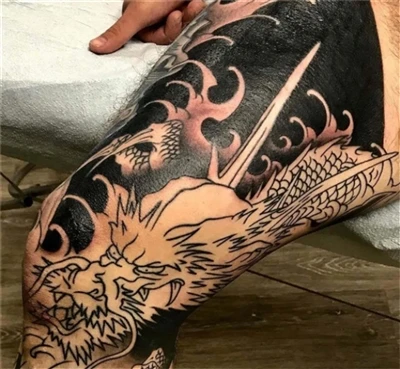 Suuria teoksia tehtiin tatuointi