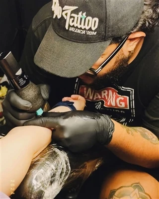 Whytattoos ilmestyi?